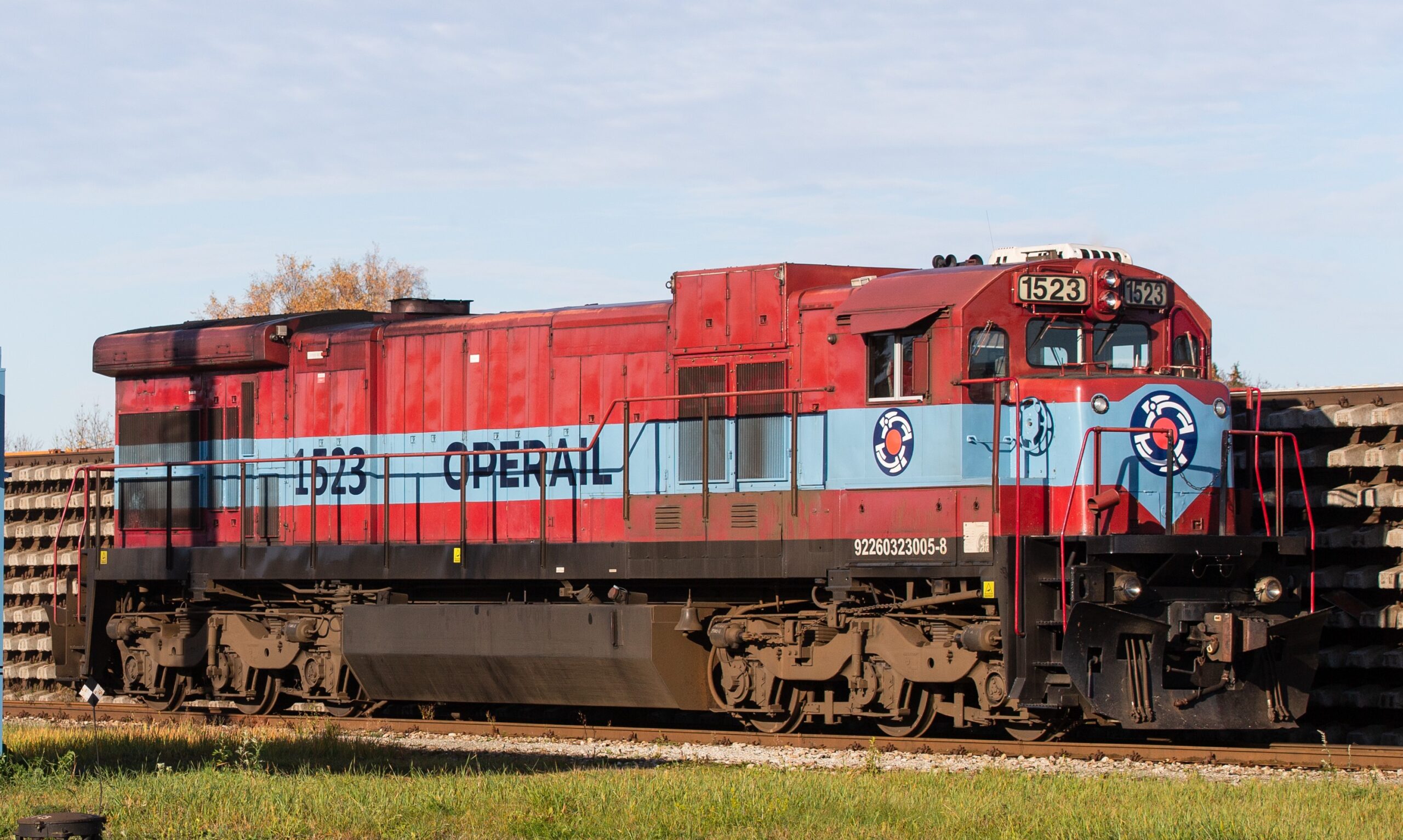 Operail started building the first LNG freight locomotive